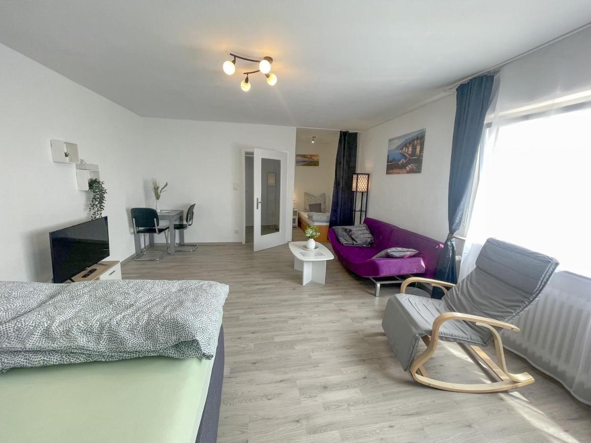 Perfekte 1,5 Wohnung Zentral In Leonberg Gegenueber Einkaufzentrum Exterior foto